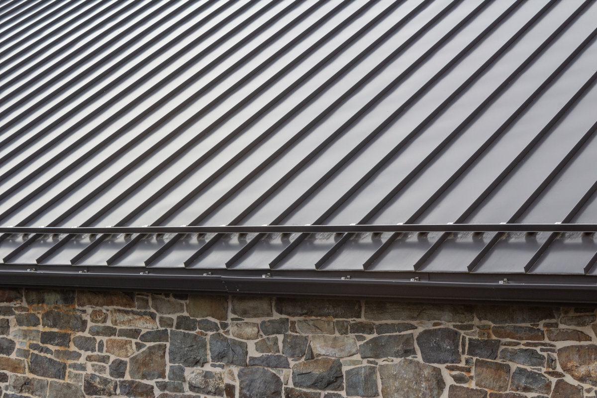 benefits-and-drawbacks-of-snap-lock-roofing