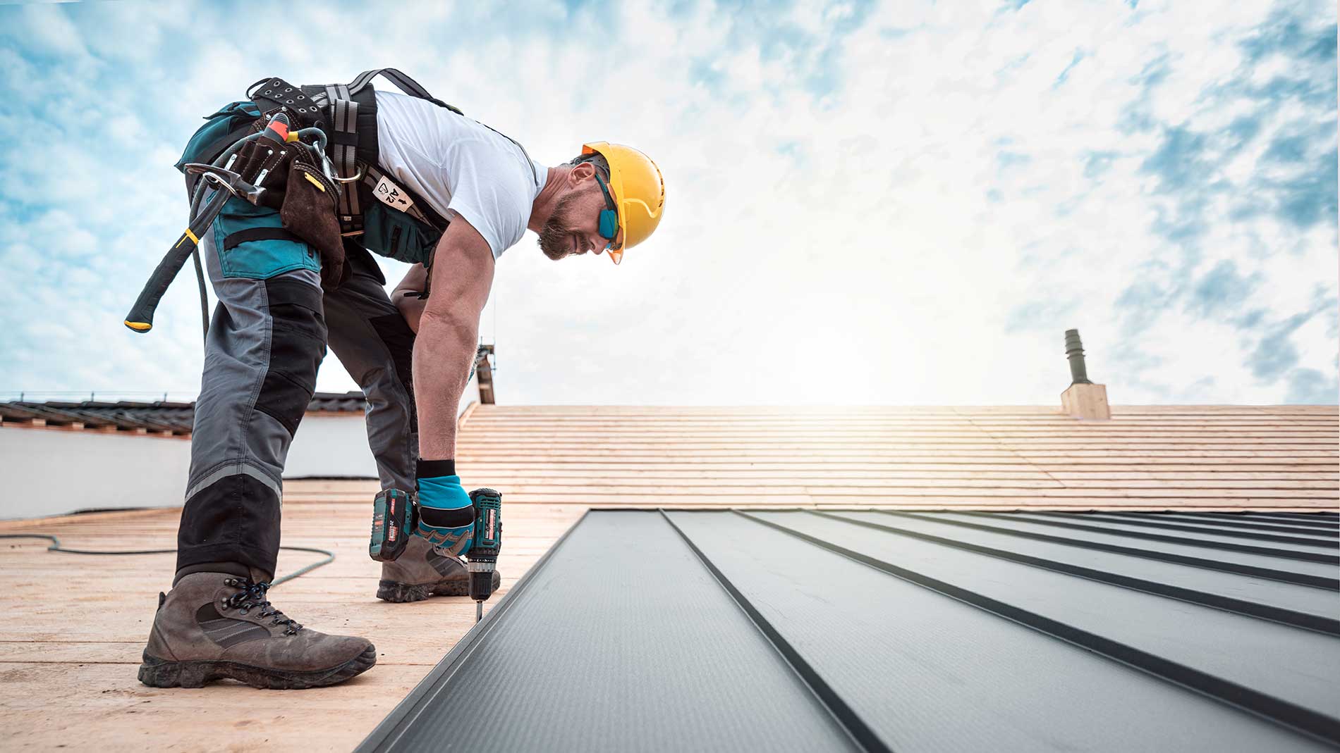 A comprehensive guide to fastening a metal roof