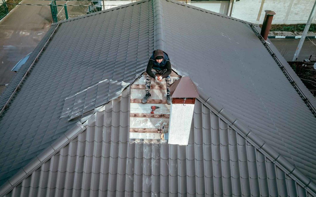 featuredimage-Should-you-patch-repair-or-replace-your-roof