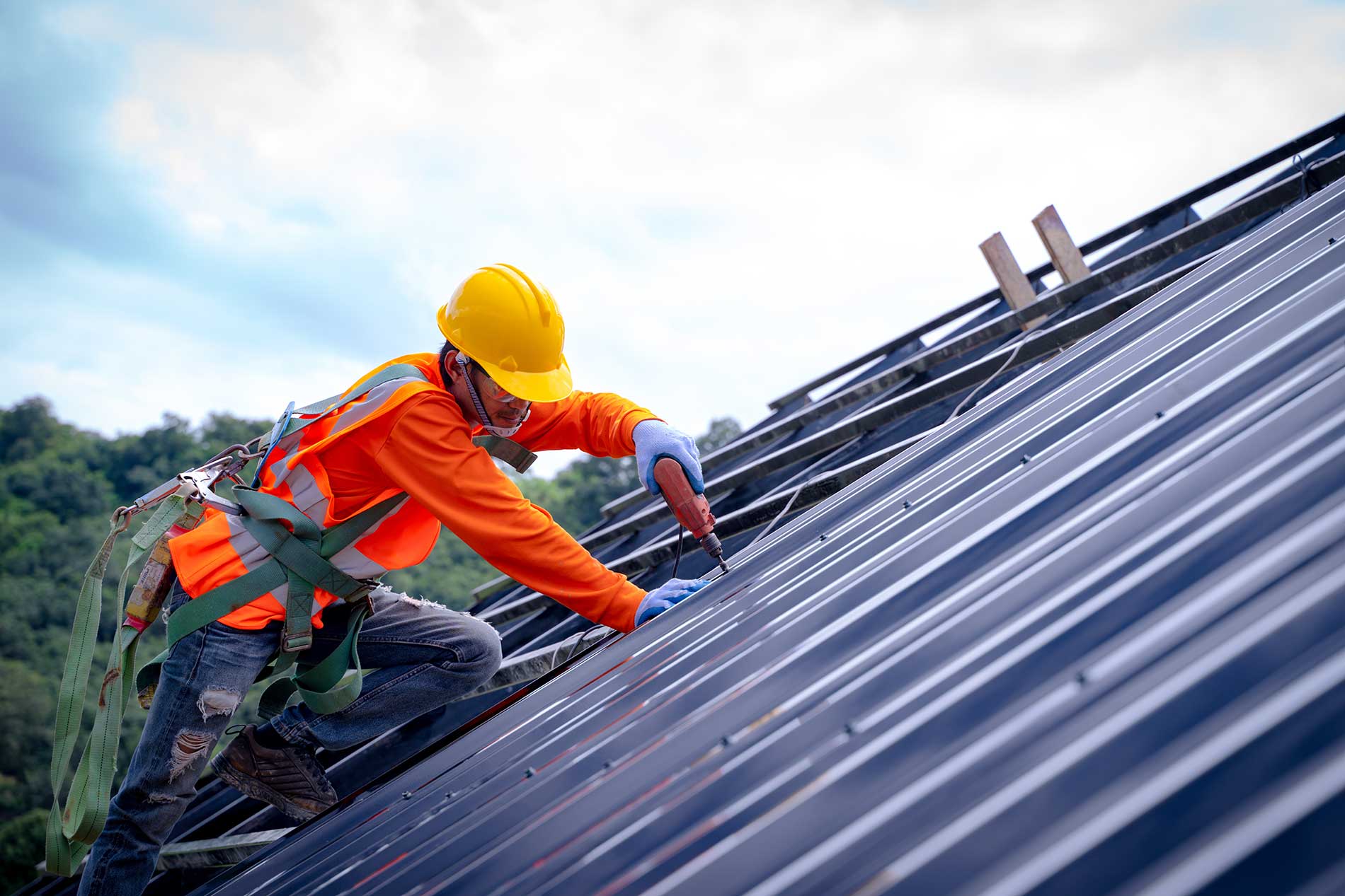 installation-of-Metal-roof-panels