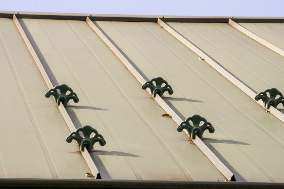 Benefits and drawbacks of snaplock roofing