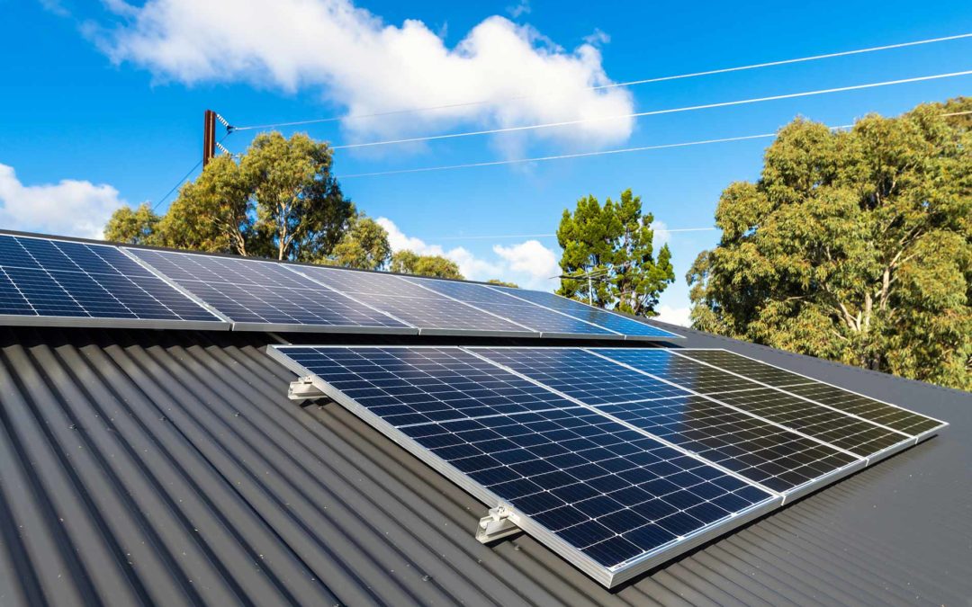 Benefits of solar panels in metal roofing